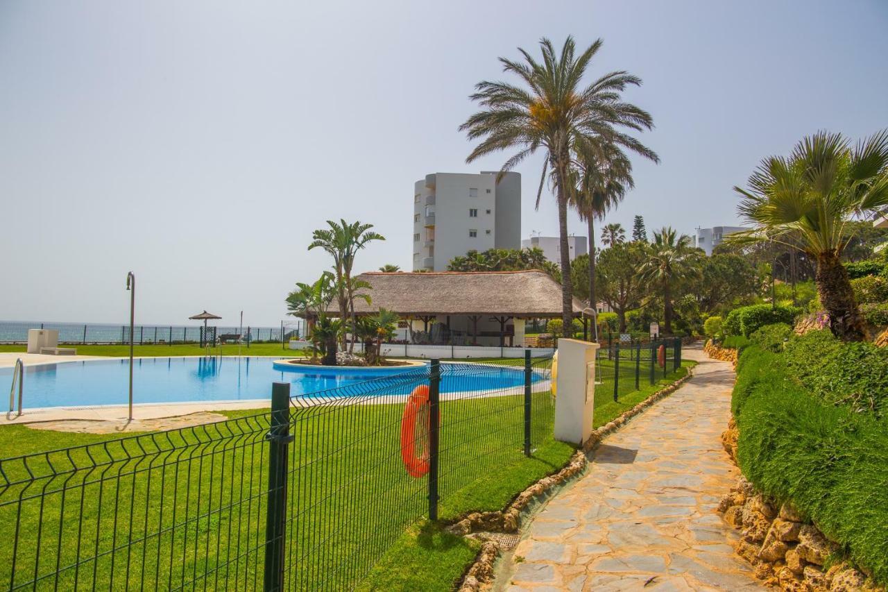 1BR Beachfront complex - Mi Capricho Sitio de Calahonda Exterior foto